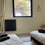 La Maison Rose - Cote Terre By Melrose Holiday home