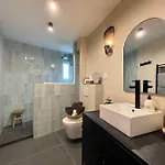 Holiday home La Maison Rose - Cote Terre By Melrose *