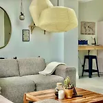 Holiday home La Maison Rose - Cote Terre By Melrose