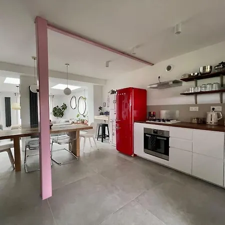 Holiday home La Maison Rose By Melrose