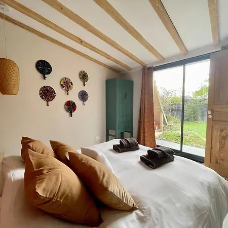 Holiday home La Maison Rose By Melrose *