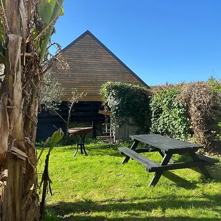 La Maison Rose - Cote Terre By Melrose Feriehus