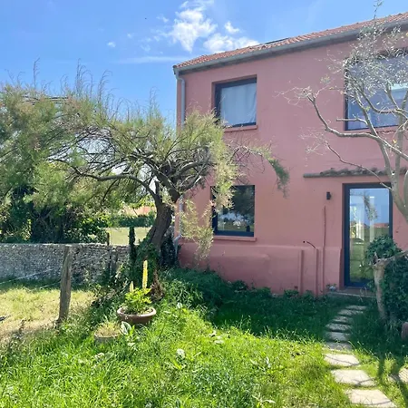 Holiday home La Maison Rose - Cote Terre By Melrose
