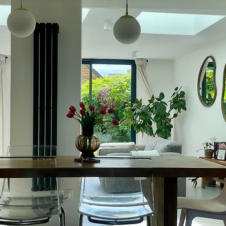 Feriehus La Maison Rose - Cote Terre By Melrose *