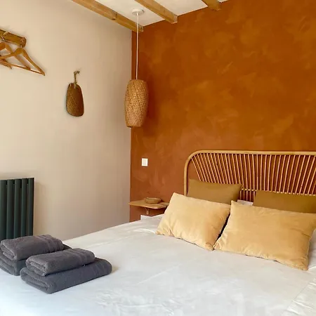 Feriehus La Maison Rose - Cote Terre By Melrose Saint-Côme-de-Fresné