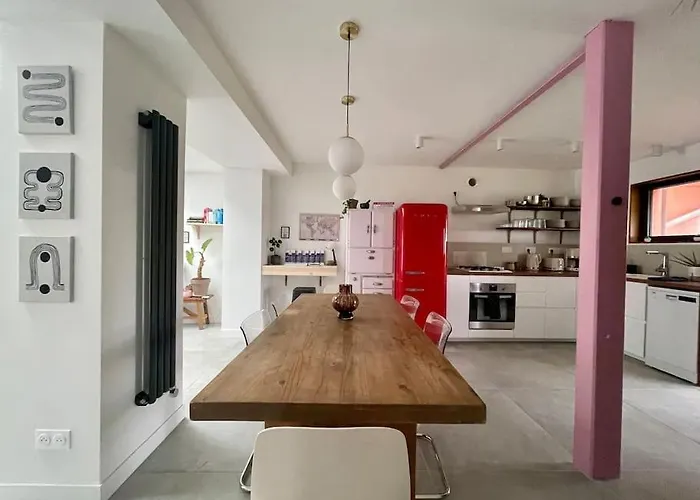 La Maison Rose - Cote Terre By Melrose Semesterbostad