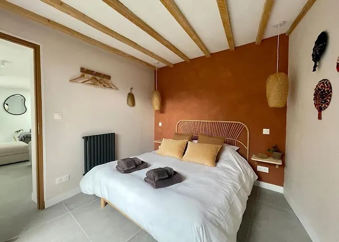 Semesterbostad La Maison Rose - Cote Terre By Melrose Saint-Côme-de-Fresné