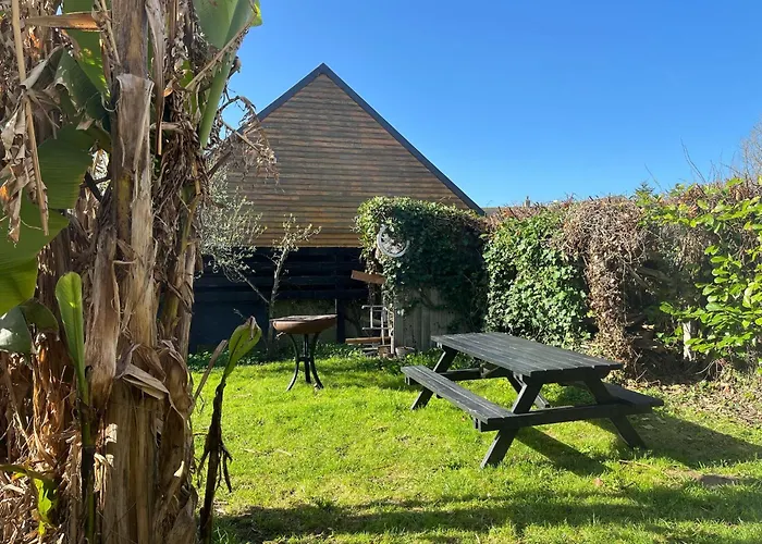 La Maison Rose - Cote Terre By Melrose Semesterbostad