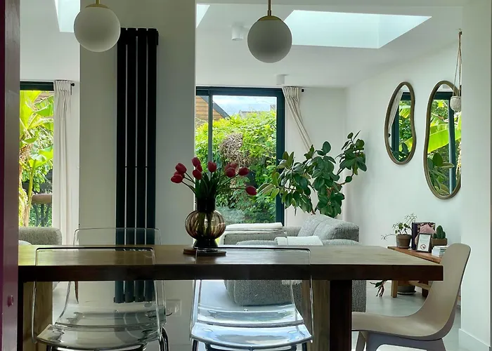 Semesterbostad La Maison Rose - Cote Terre By Melrose *