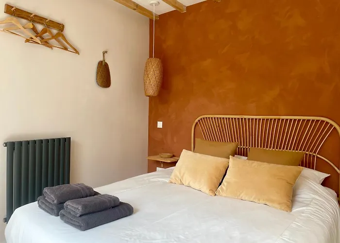 Semesterbostad La Maison Rose - Cote Terre By Melrose Saint-Côme-de-Fresné