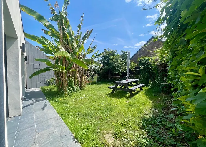 La Maison Rose - Cote Terre By Melrose Semesterbostad