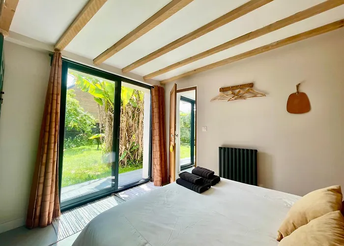 Semesterbostad La Maison Rose - Cote Terre By Melrose *